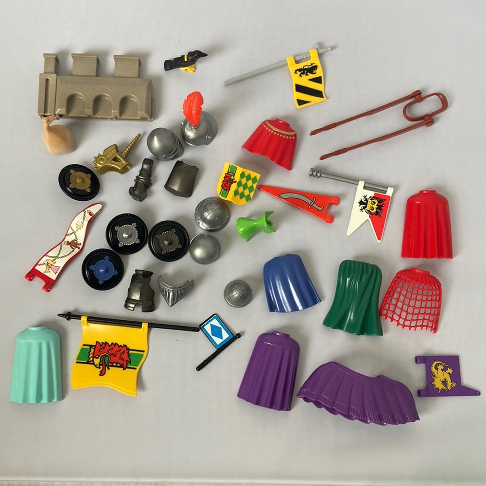 Knights Playmobil accessories lot + raven crow